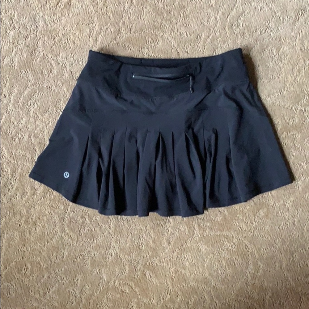 Lulu lemon tennis or running skirt ( skort)